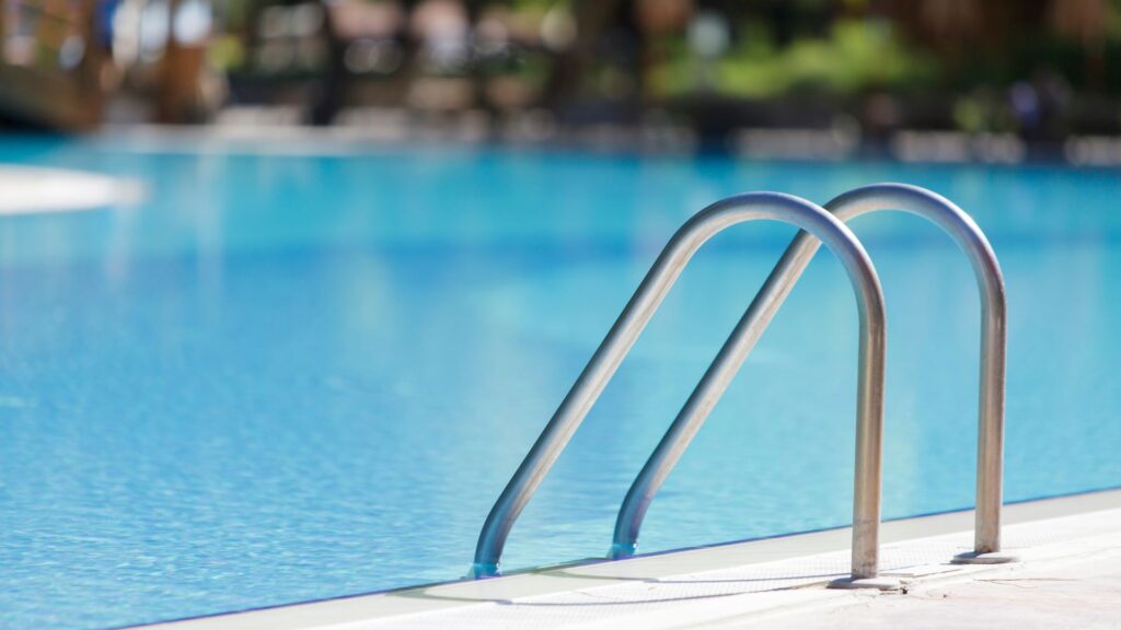 Piscina zona común